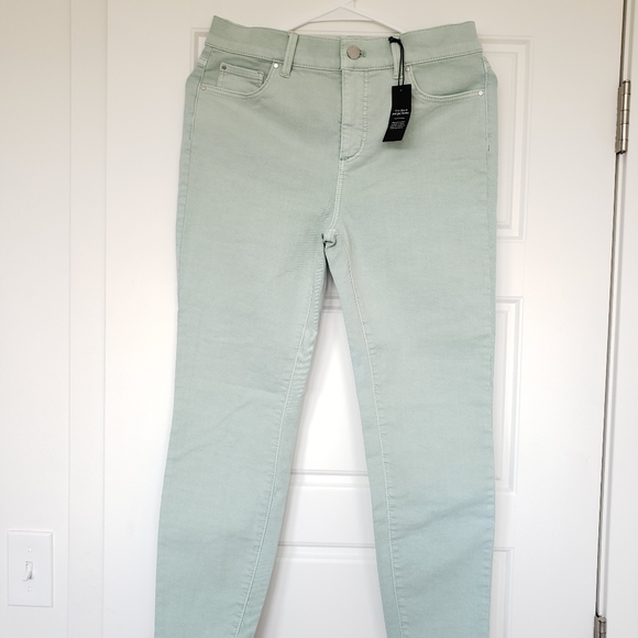 Ann Taylor Skinny Crop Jeans - Picture 2 of 8